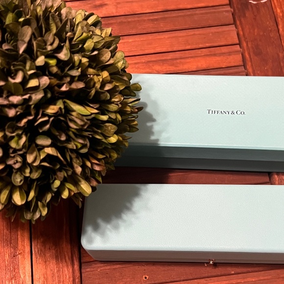 Tiffany & Co. Elsa Peretti Diamonds by the yard 18k Rose Gold Bracelet .10cw NWT - Picture 6 of 7